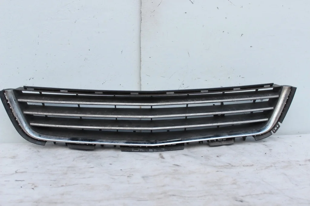 Решетка бампера центральная Opel Astra H 07- РБ13
