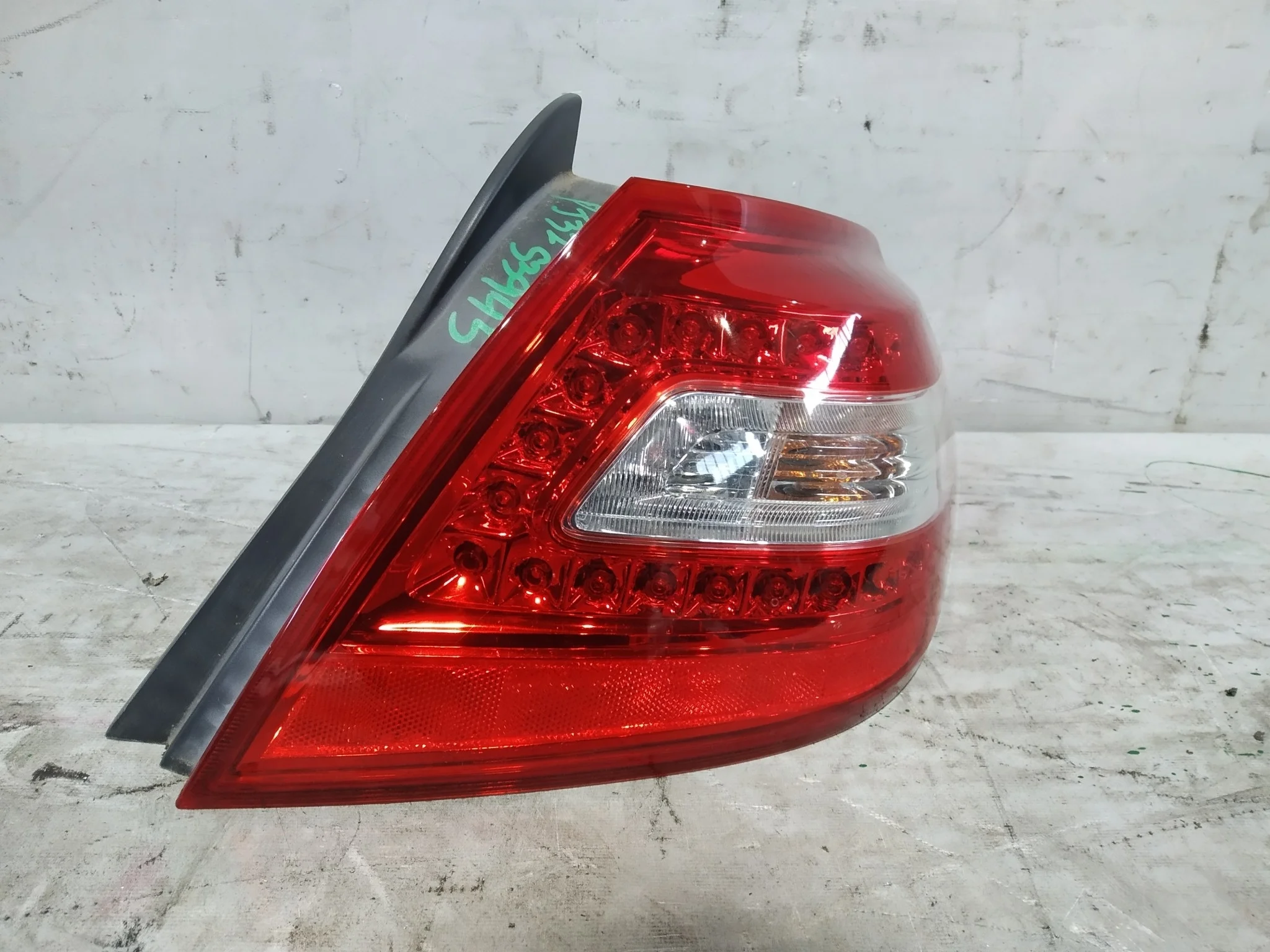 ФОНАРЬ NISSAN ПРАВО 26550JN00A S3945