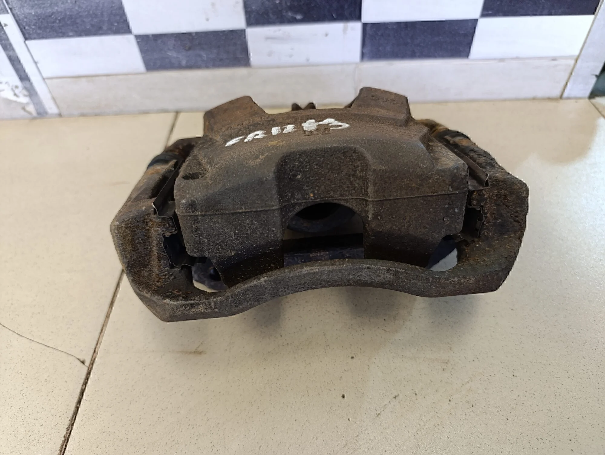 Суппорт передний правый Aveo (T300) 2011>