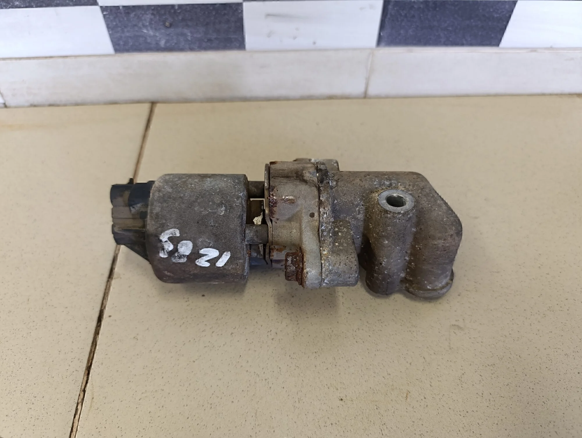 Клапан рециркуляции выхлопных газов Aveo (T200) 2003-2008