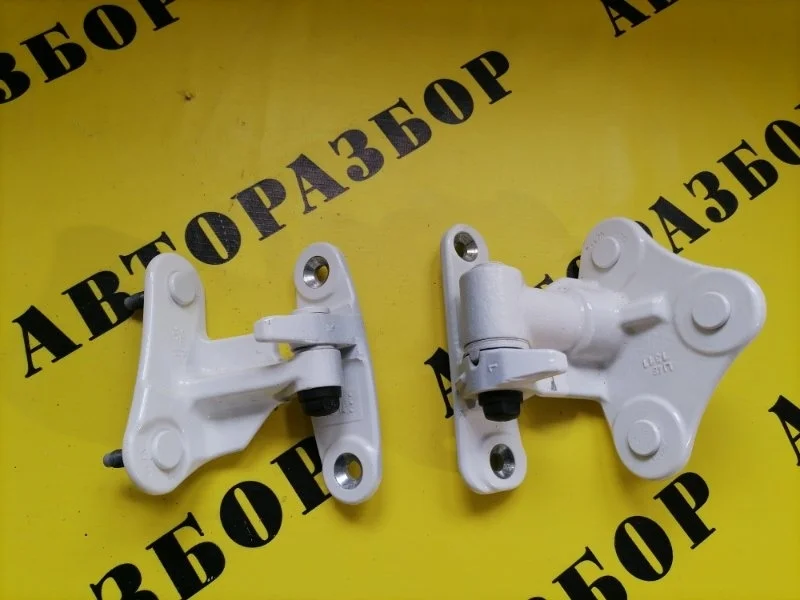 Петля двери Mercedes-Benz M-Class W166 2011-2015 2014 A1667300137 3.0 249 Л/С OM642.826 ДИЗЕЛЬ