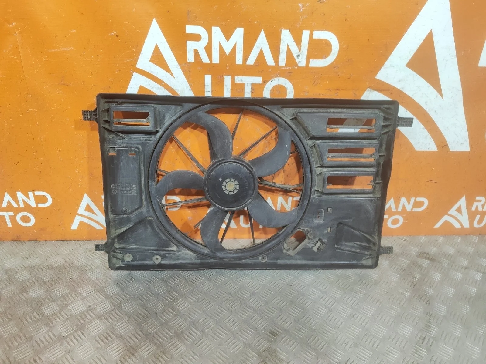 Диффузор вентилятора Ford Transit 2014-нв 7 TTG