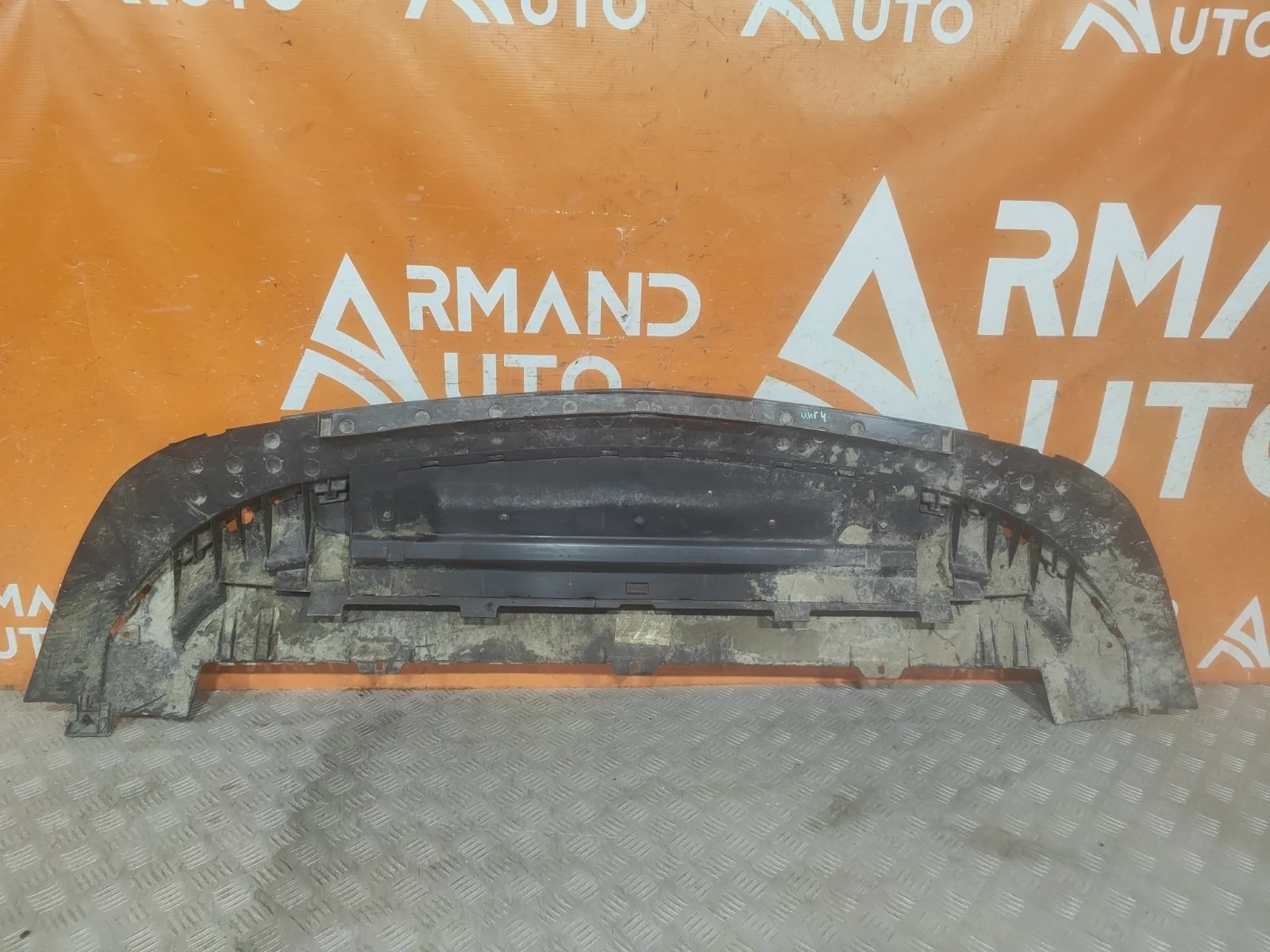 Пыльник бампера Mercedes V-Class 2014-нв W447