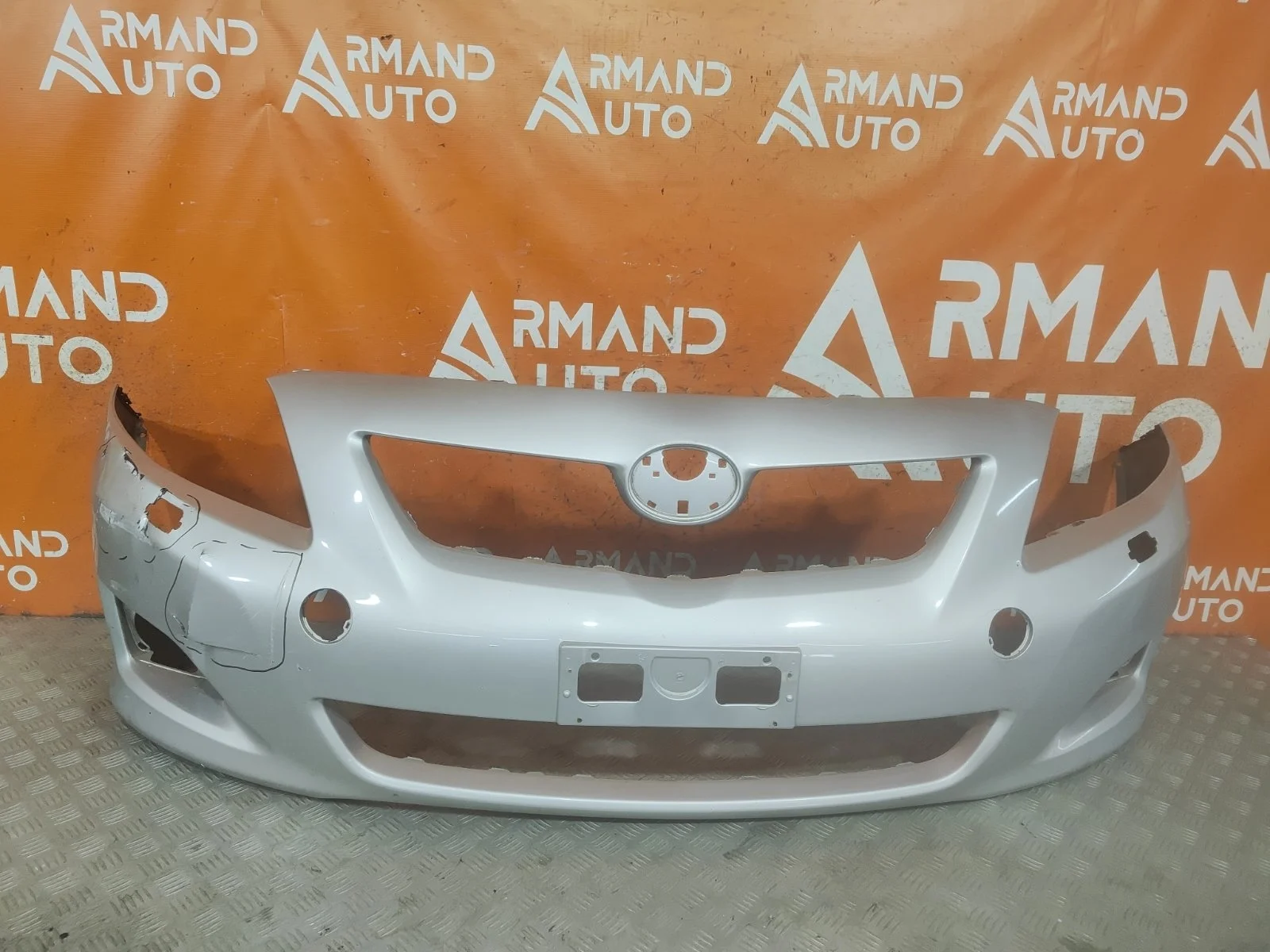 Бампер Toyota Corolla 2006-2010 E140 E150