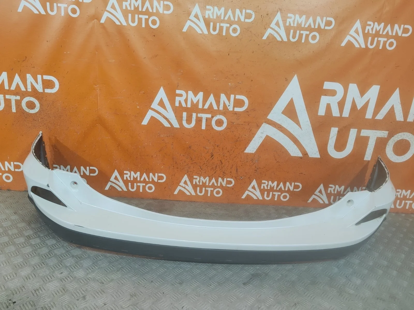 Бампер Toyota RAV4 2015-2019 CA40