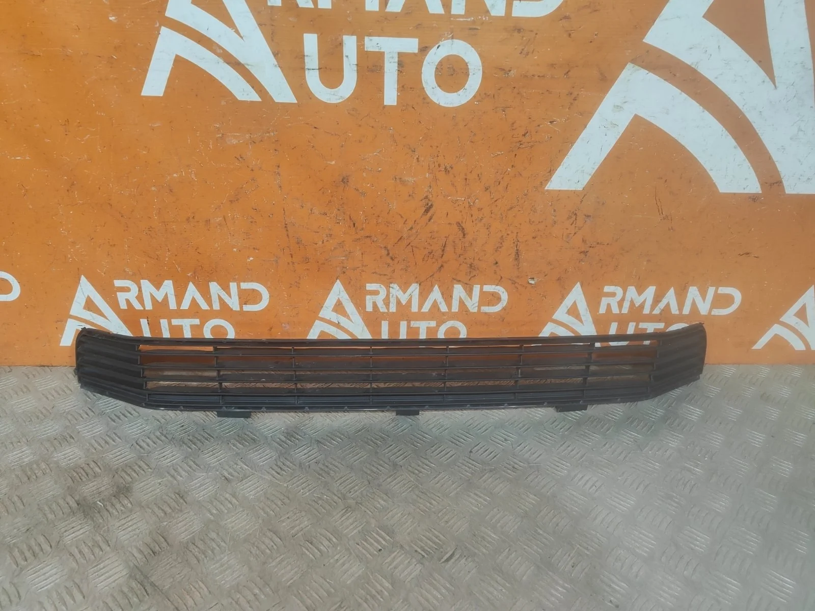 Решетка бампера нижняя Toyota Camry 2011-2014 7 XV50