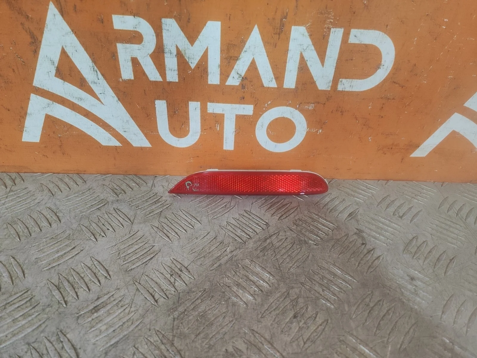 Отражатель Nissan Qashqai 2013-2019 j11