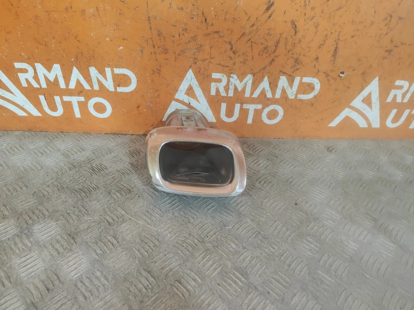 Насадка глушителя Mercedes GLA-Class 2013-2020 X156