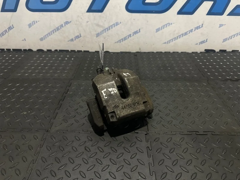 Суппорт тормозной BMW 34216776788 E70 N52B30, задний правый