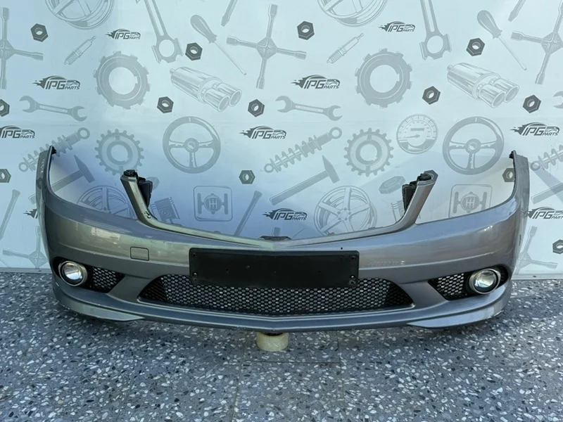 Бампер передний Mercedes-benz 2010 W204