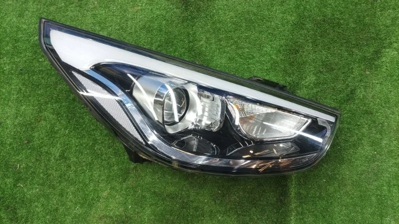 Фара Hyundai IX35 2015