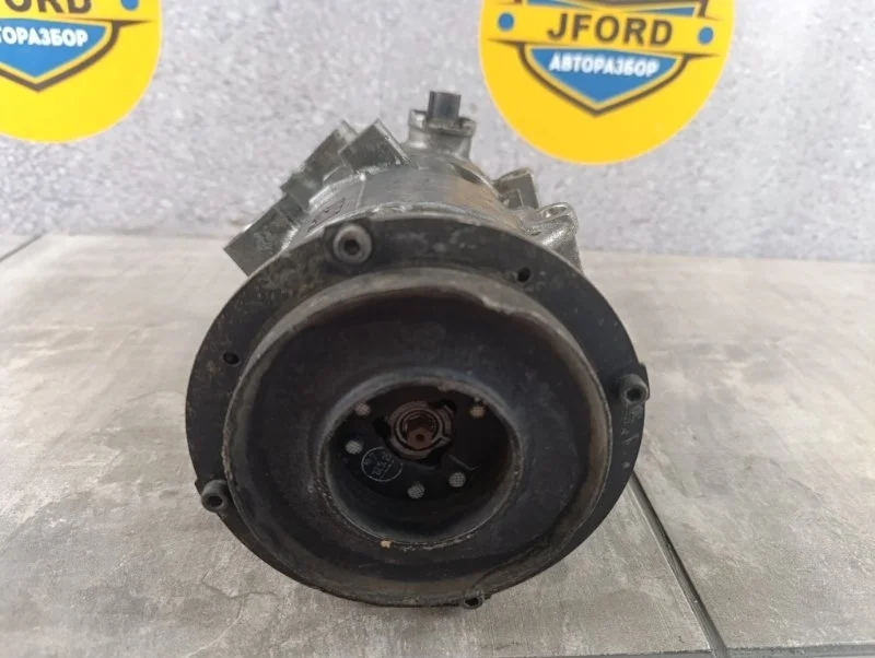 Компрессор кондиционера Toyota RAV4 2011 ACA33