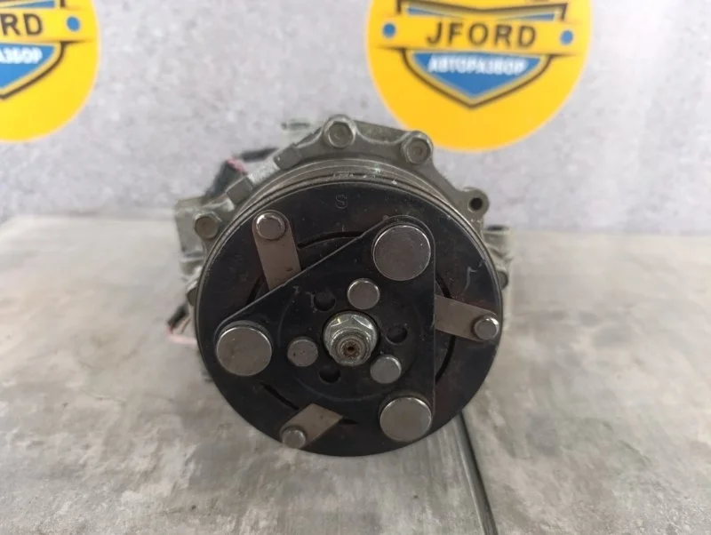 Компрессор кондиционера Honda CR-V 2014 RM4