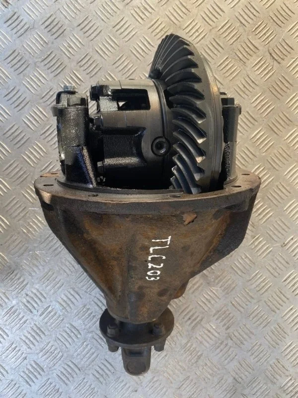 Редуктор заднего моста Toyota Land Cruiser 200 (2008-2021) 2010 4111060A10 4.5 D 1VDFTV