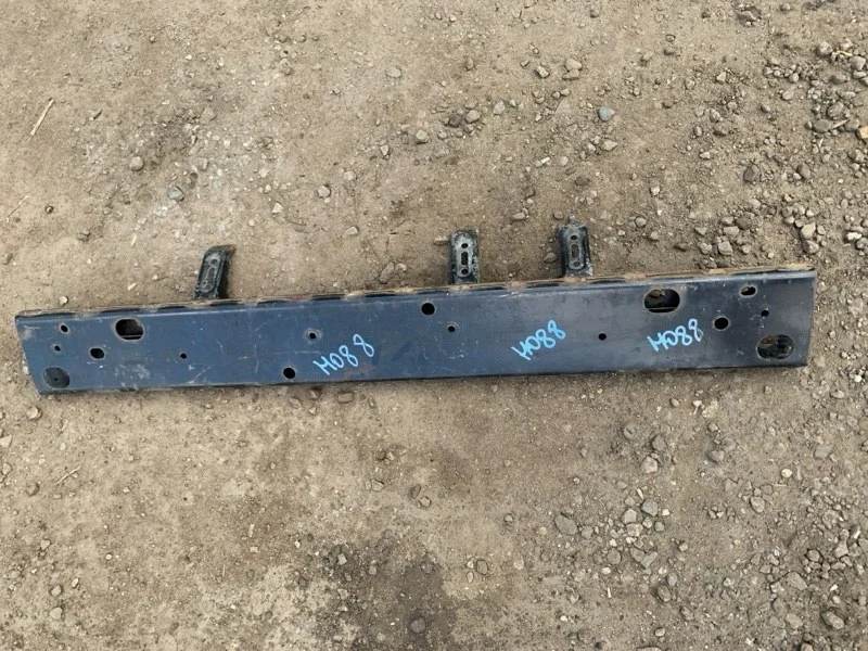 Усилитель бампера переднего Toyota Hilux (2015-2021) 2021 52021KK010 ПИКАП 2.8 D 1GDFTV