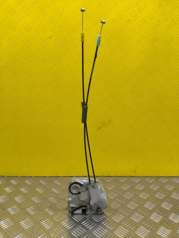 Замок двери задней левой Mitsubishi L200 (2015-2022) 2015 5745A425 ПИКАП 2.4 D 4N15