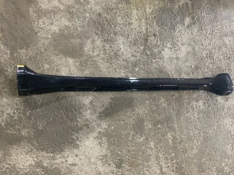 Накладка на порог (наружная) Toyota Land Cruiser Prado 150 (2009-2023) 2010 7580560050 4.0 I 1GRFE