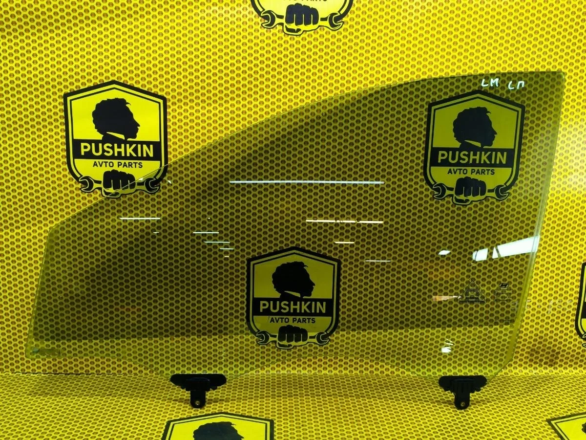 Стекло двери Hyundai IX35 2012 824112S000 LM G4KD, переднее левое