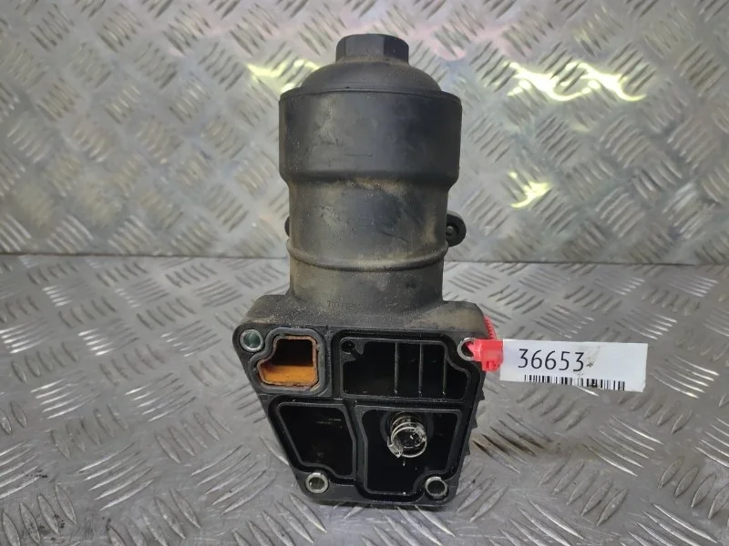 Корпус масляного фильтра Volkswagen Golf 6