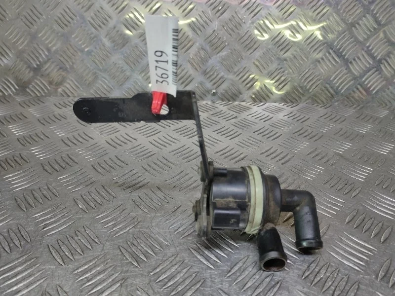 Водяной насос (помпа) Volkswagen Golf 6