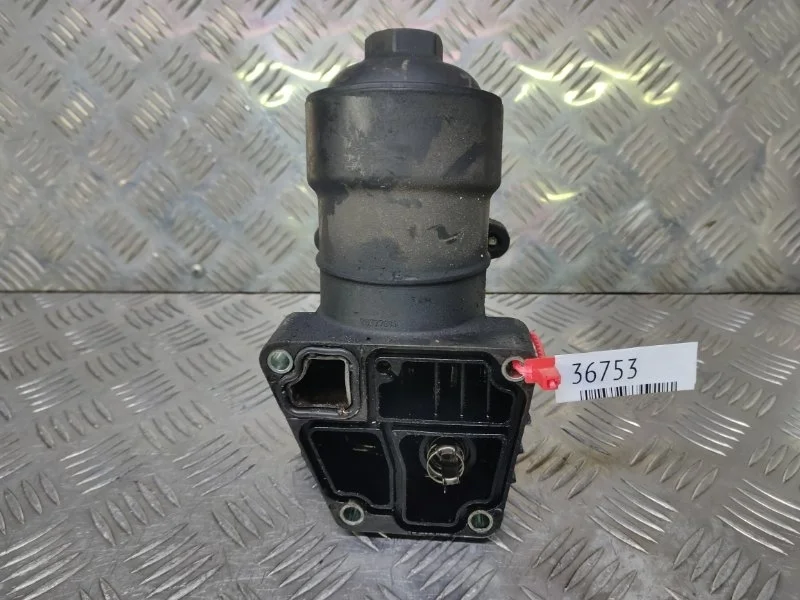 Корпус масляного фильтра Volkswagen Passat CC