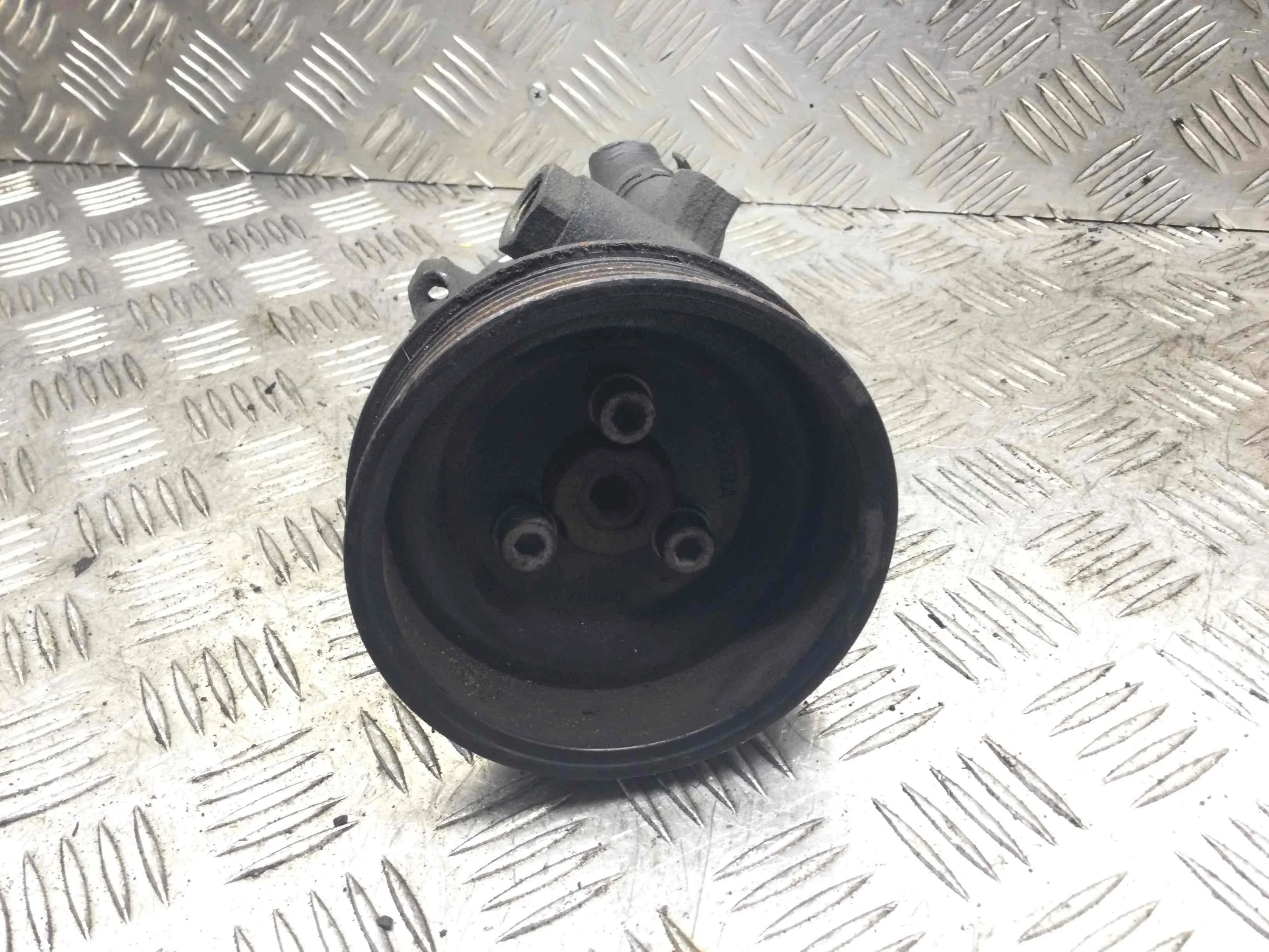 Насос гидроусилителя руля Volkswagen Polo 3 поколение (1994-2001) бензин 1.4 i Механика Х/б