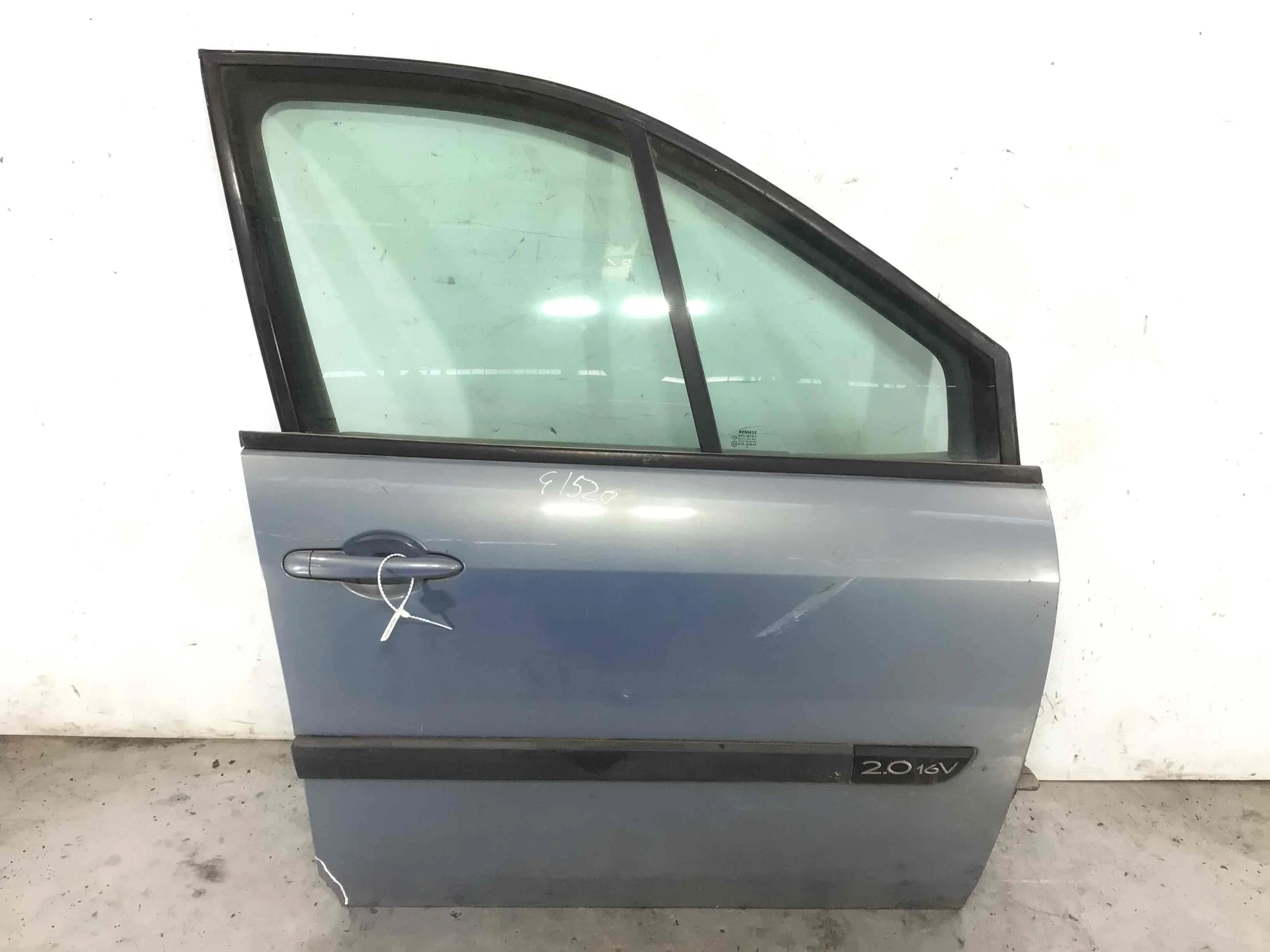 Дверь передняя правая Renault Scenic 2 поколение (2003-2006) бензин 2.0 i Механика Минивэн