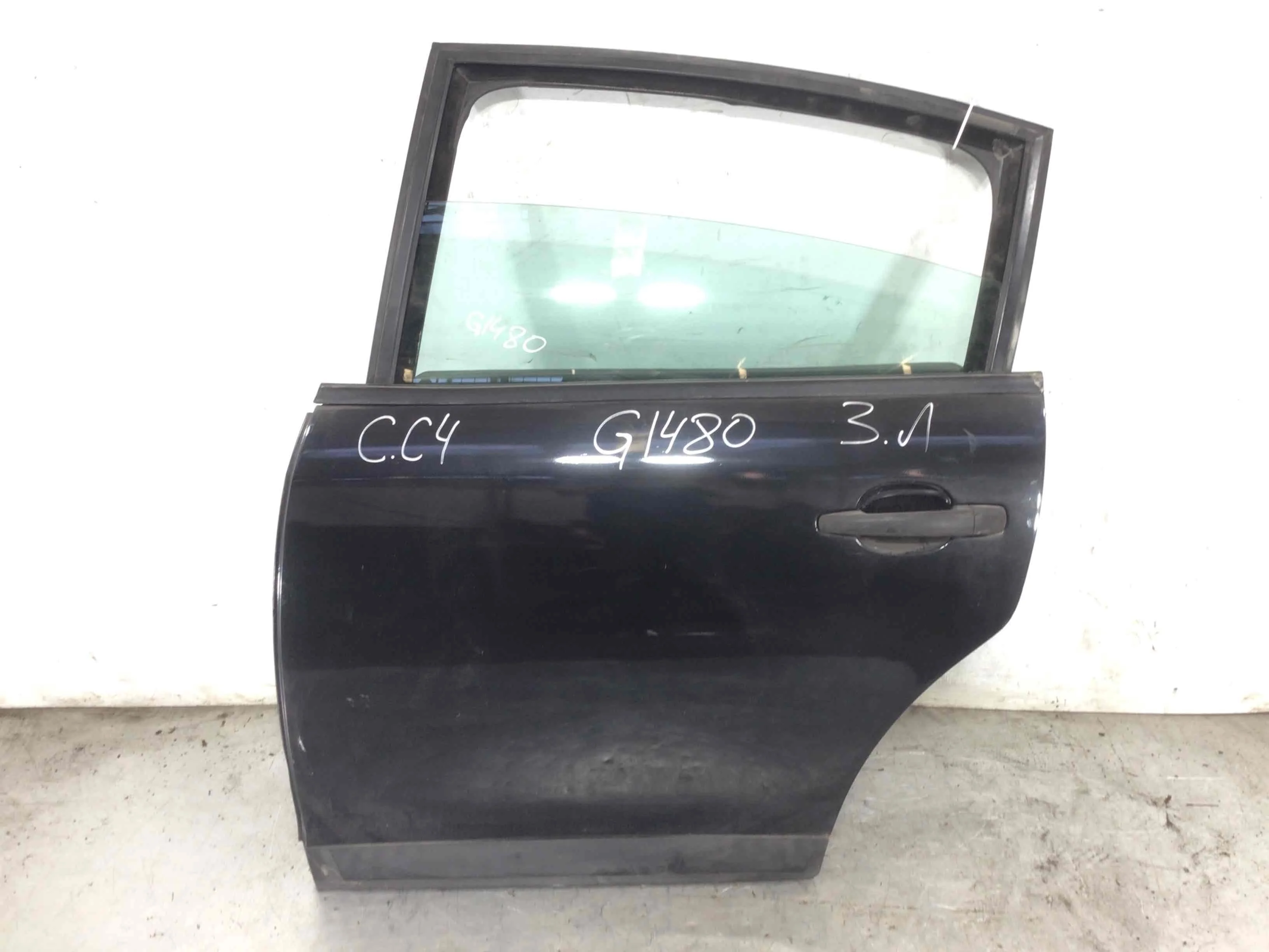 Дверь задняя левая Citroen C4 1 поколение 2004 - 2008 бензин 1.4 i Механика Х/б