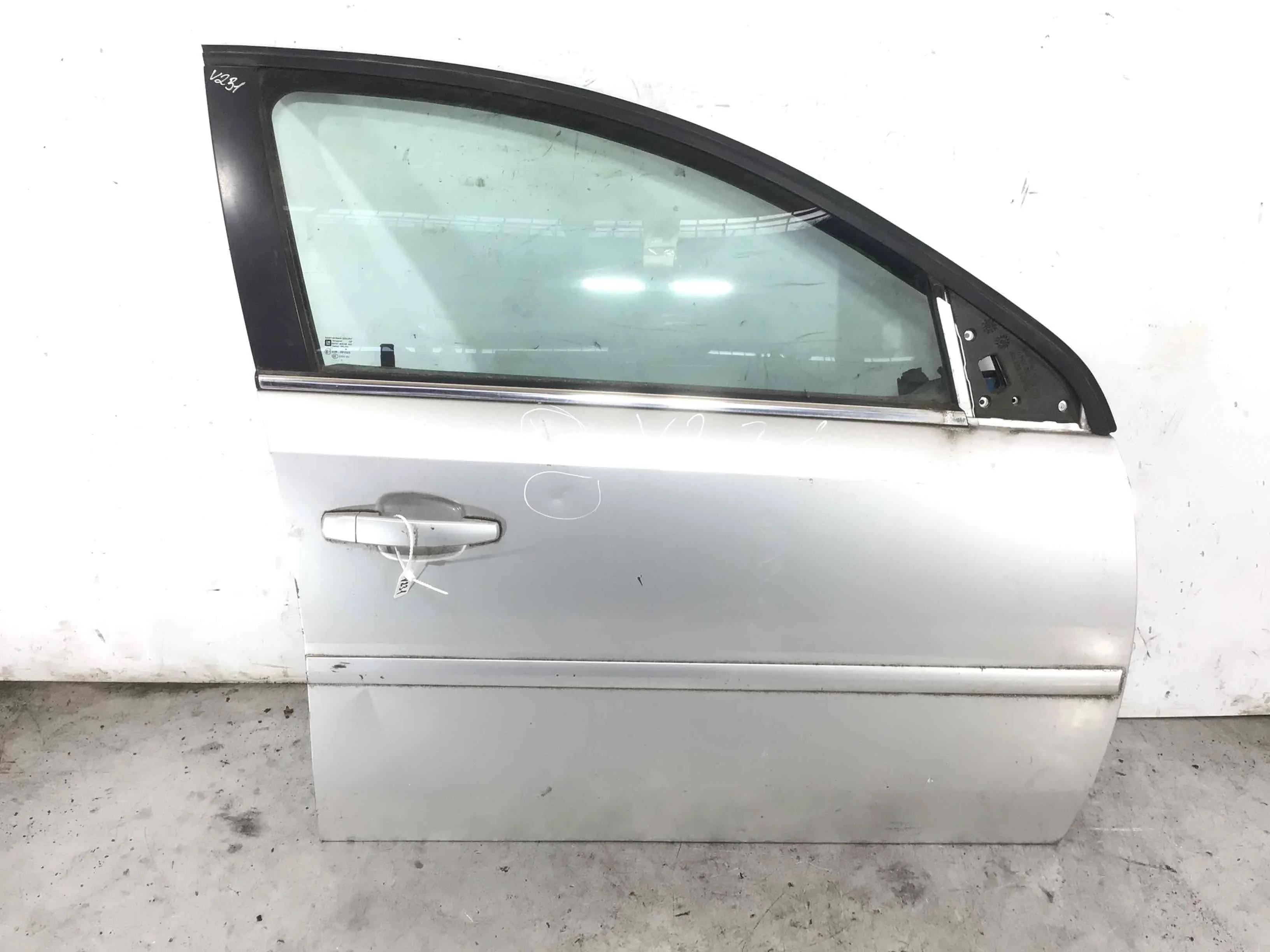 Дверь передняя правая Opel Signum C (2003-2005) бензин 2.2 i Механика 5-дв, х/б