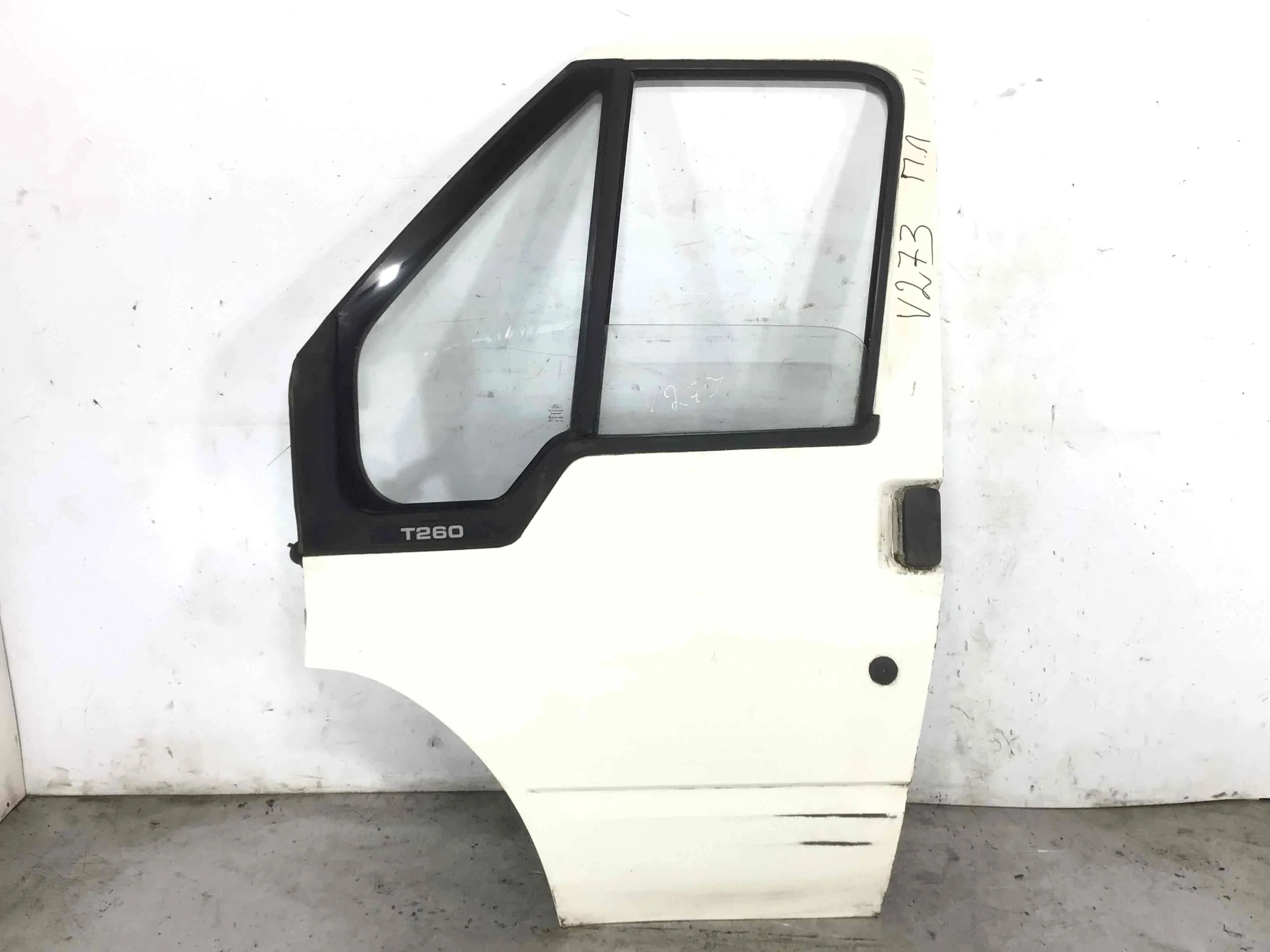 Дверь передняя левая Ford Transit 3 поколение (2000-2006) дизель 2.0 TD Механика Микроавтобус