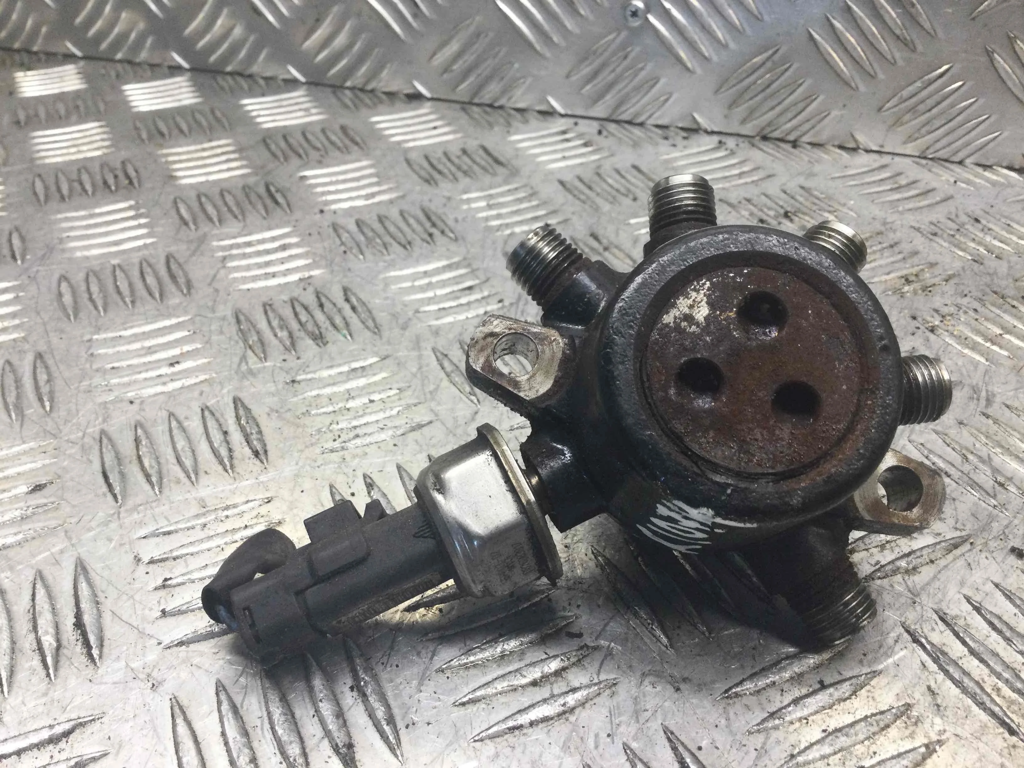 Топливная рампа Nissan Micra K12 (2002-2010) дизель 1.5 DCI Механика Х/б