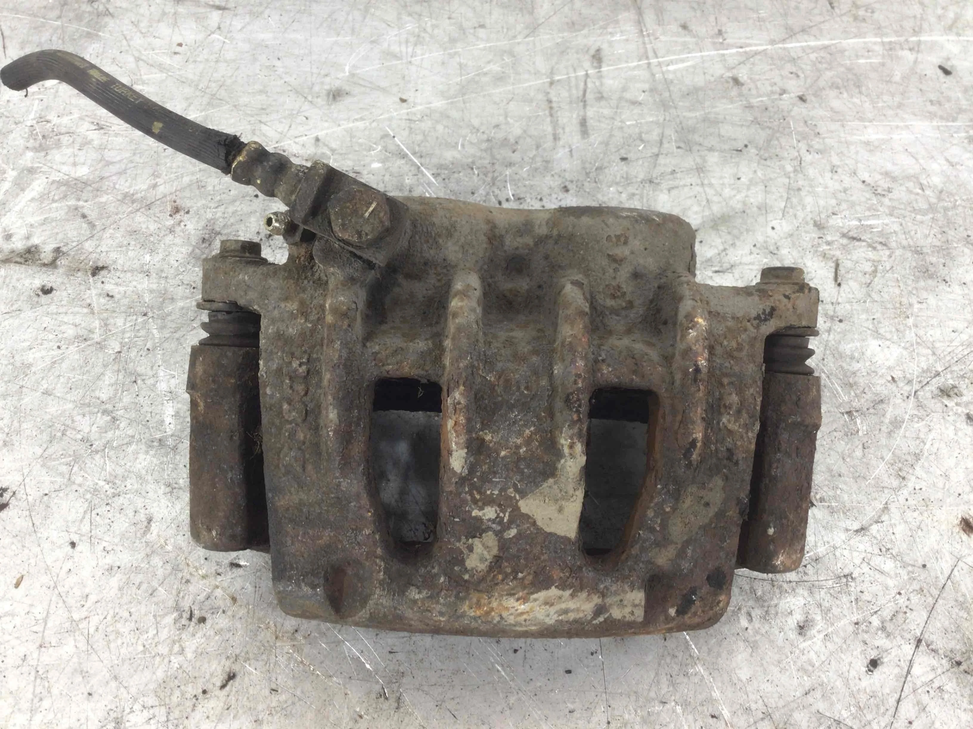 Суппорт передний правый Ford Transit 3 поколение (2000-2006) дизель 2.4 TDCi Механика Микроавтобус