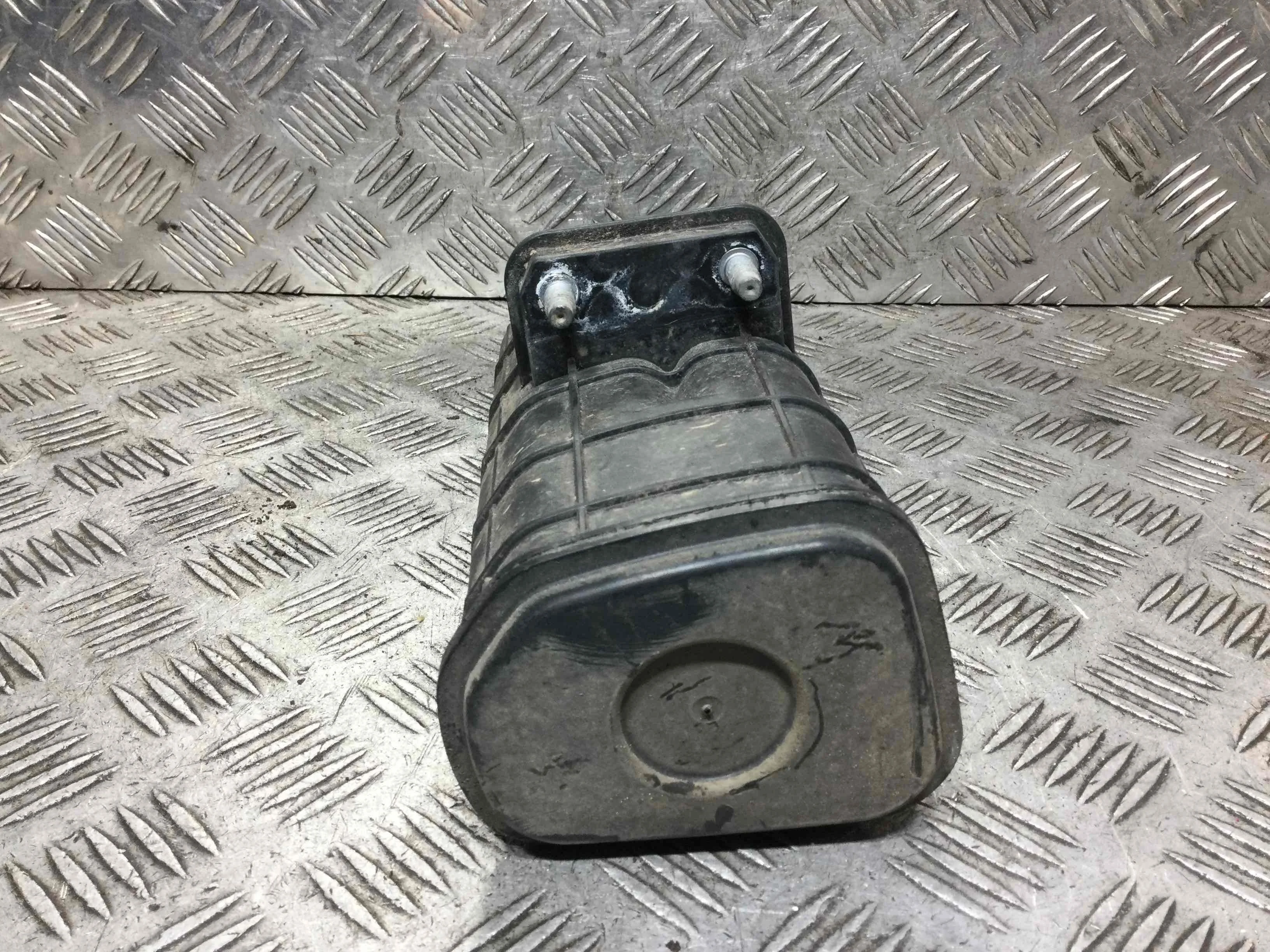 Адсорбер DACIA Sandero 2 поколение [рестайлинг] (2016-2020) бензин 0.9 Ti Механика Внедорожник