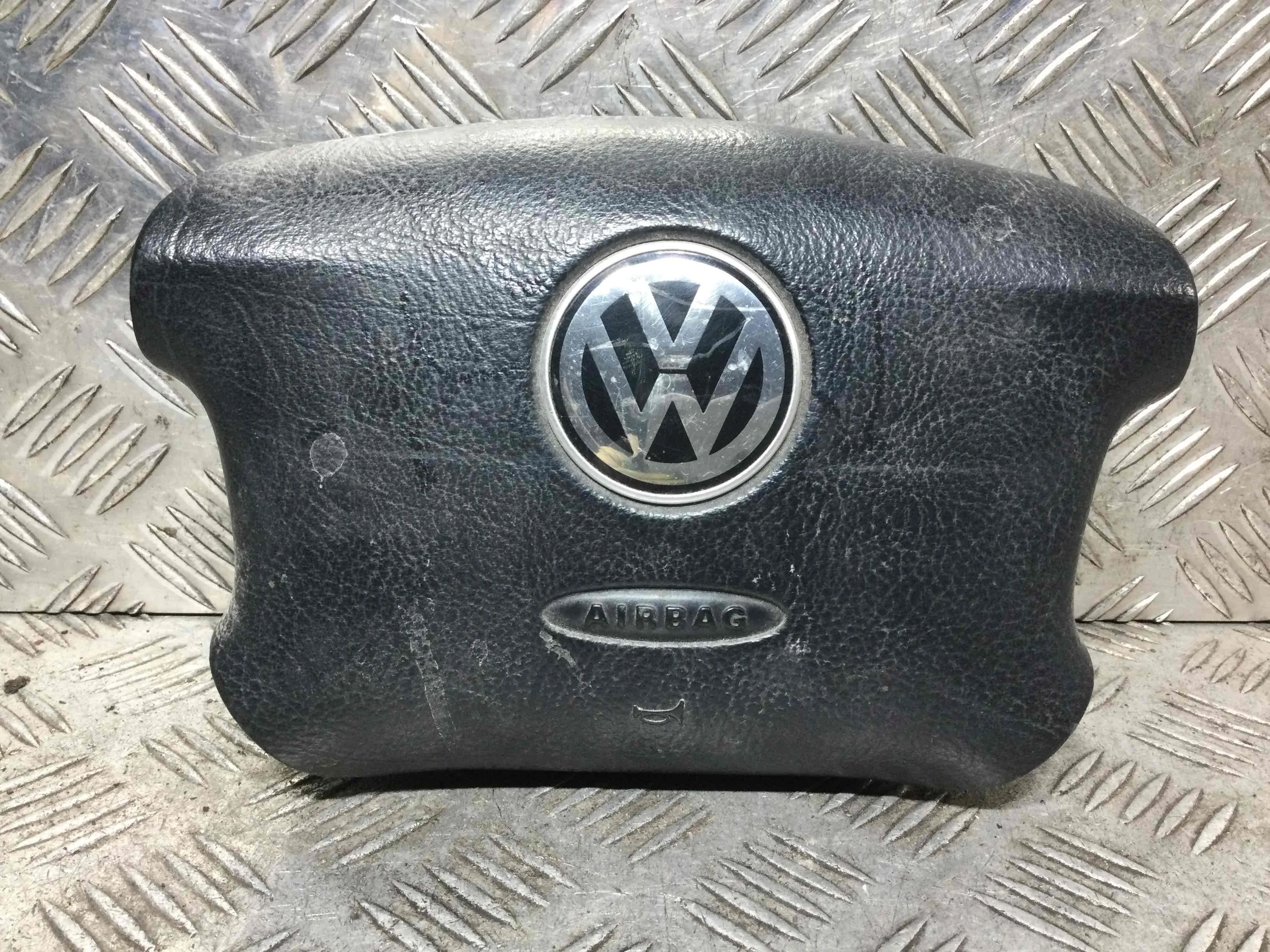 Подушка безопасности водителя Volkswagen Passat B5 (1996-2000) бензин 1.8 i Механика Универсал