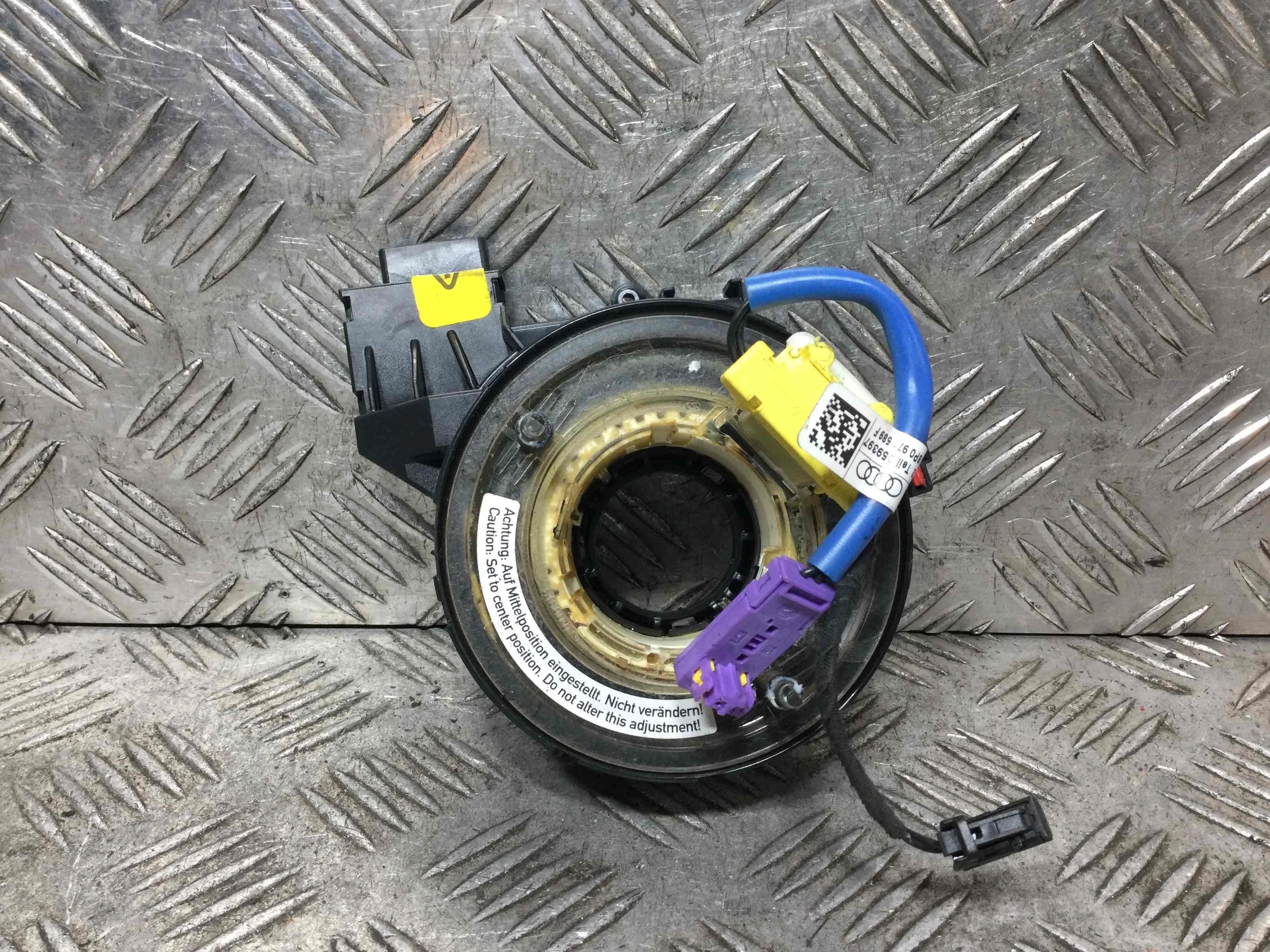 Шлейф руля Audi A3 8P/8PA [рестайлинг] (2004-2008) бензин 2.0 FSI Механика Х/б