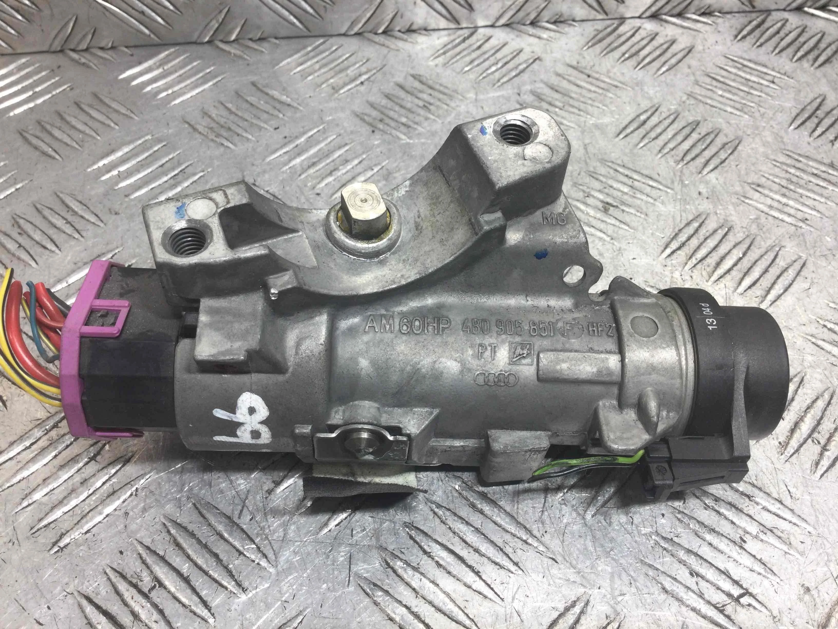 Замок зажигания Audi A4 B6 (2000-2005) дизель 2.5 TDI Автомат Универсал