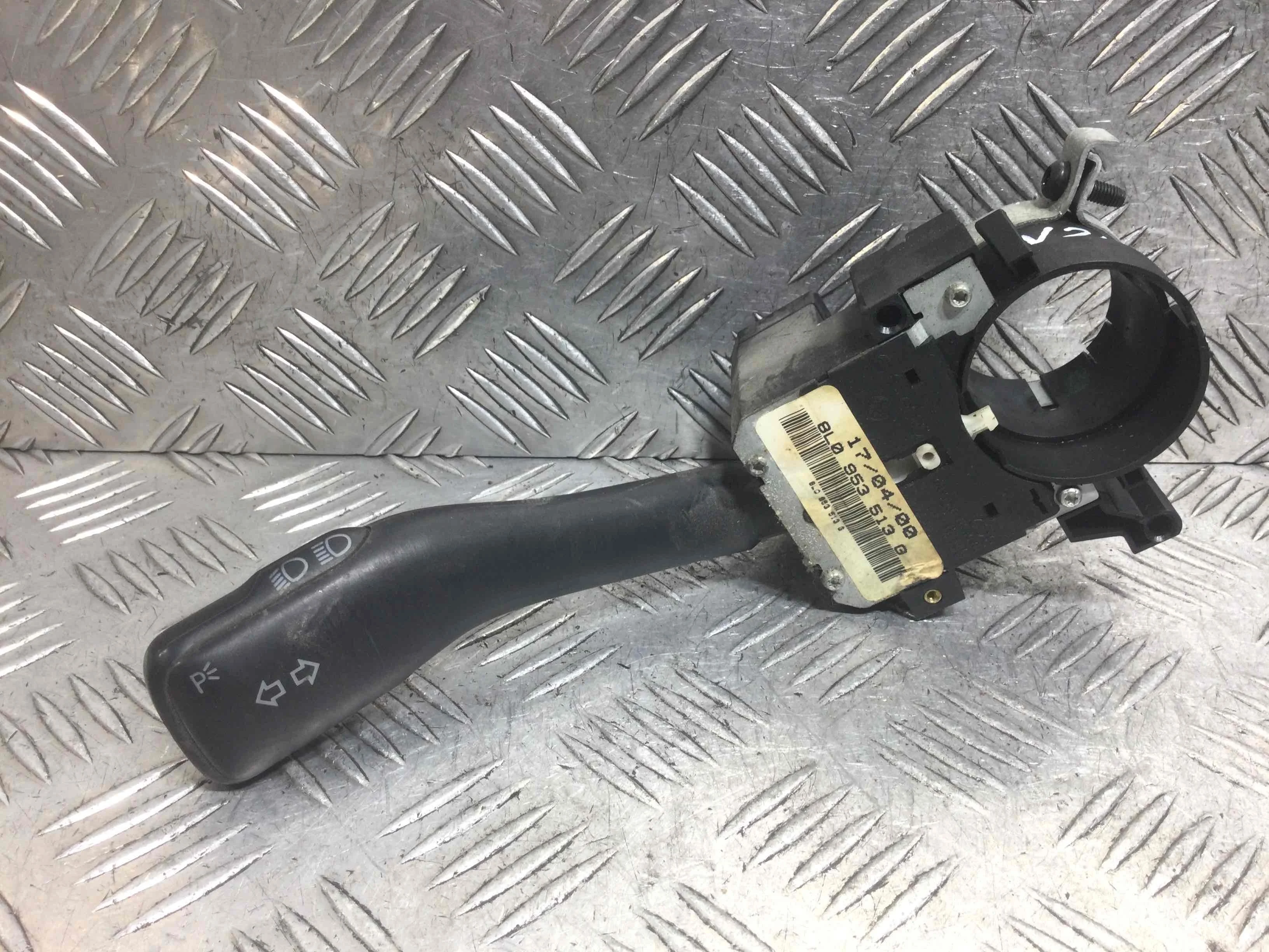 Переключатель поворотов SEAT Toledo 2 поколение (1998-2004) бензин 1.6 i Механика Седан