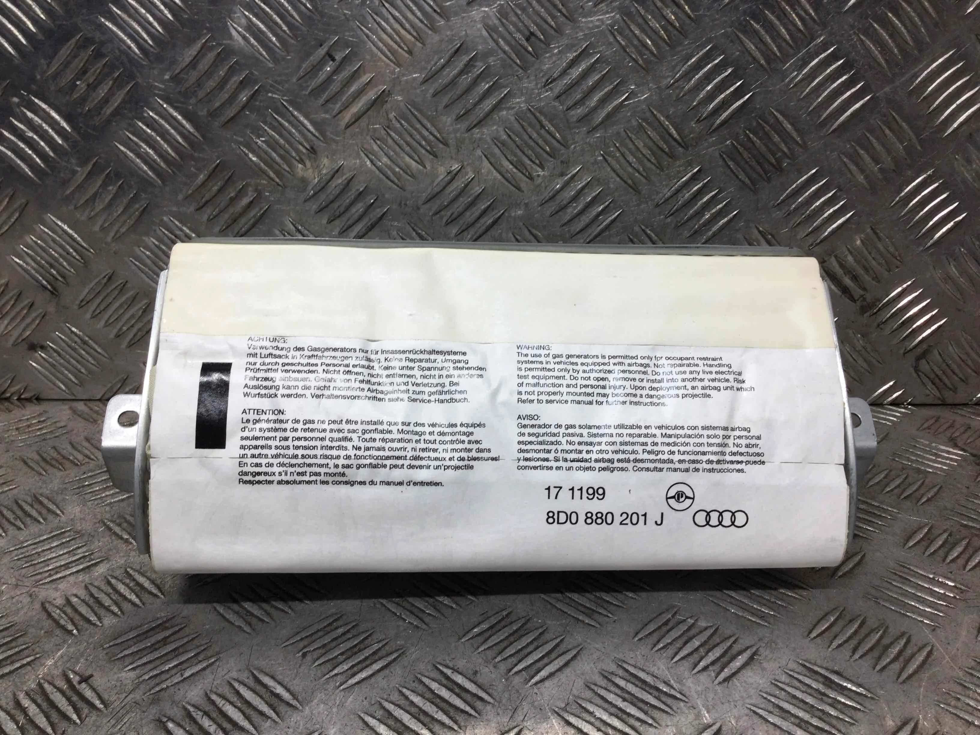 Подушка безопасности Audi A4 B5 (1994-1999) бензин 1.6 i Механика Седан