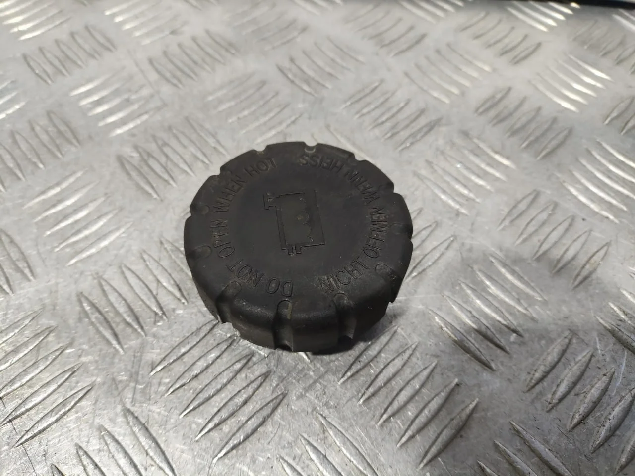 [Б/У] Крышка расширительного бачка MB [Код: 00639284 ]