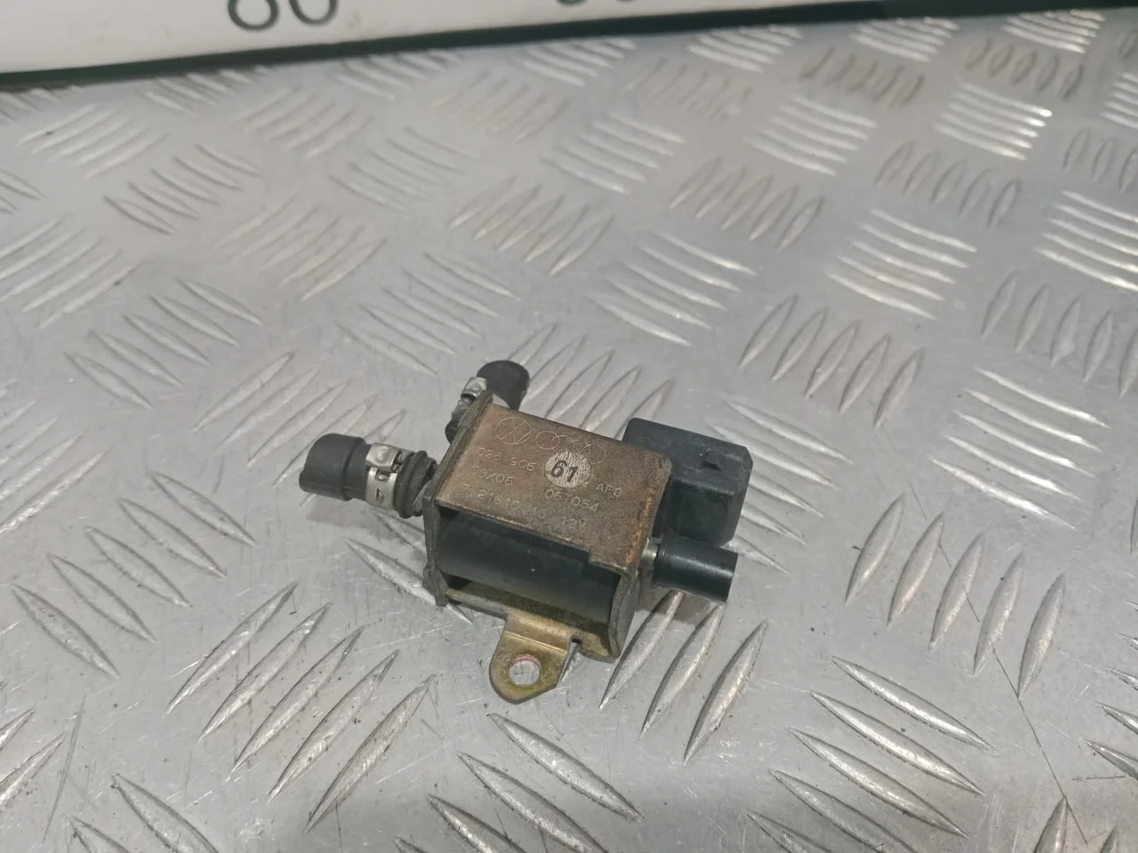 [Б/У] Клапан электромагнитный системы ОГ VAG [Код: 00638141 ]