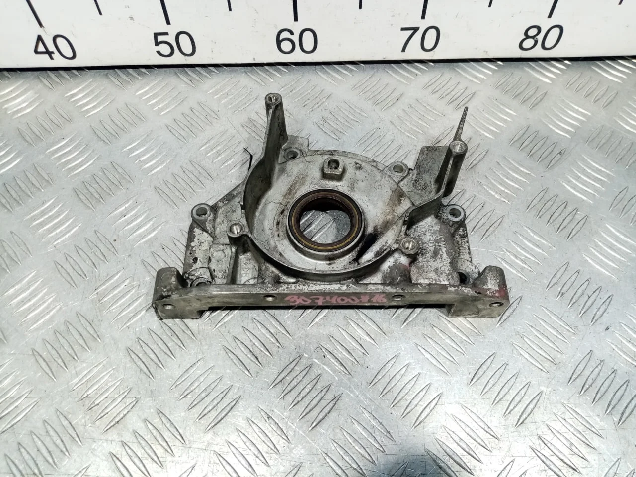 [Б/У] Крышка двигателя передняя [Код: 00640743 ]