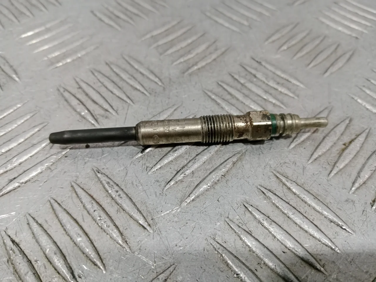 [Б/У] Свеча накаливания [Код: 00640223 ]