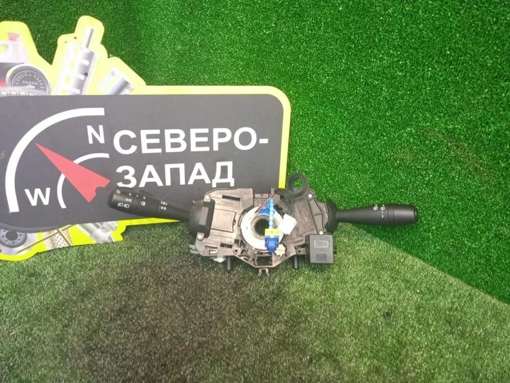 Подрулевой переключатель Renault Logan 2021 8201168003 L52 K7M812