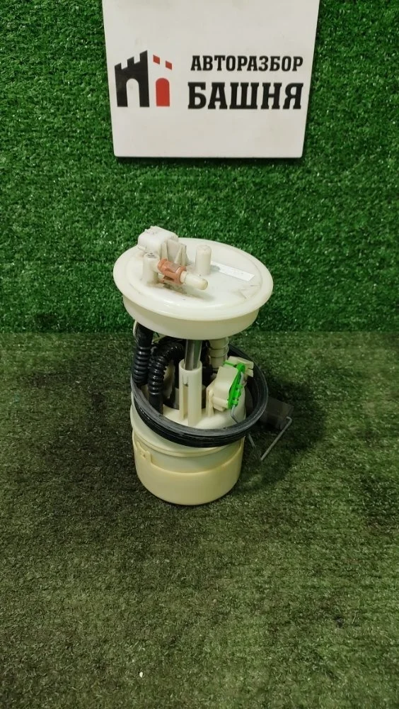 Бензонасос Nissan Tiida 2010 17040CH000 C11 HR16DE