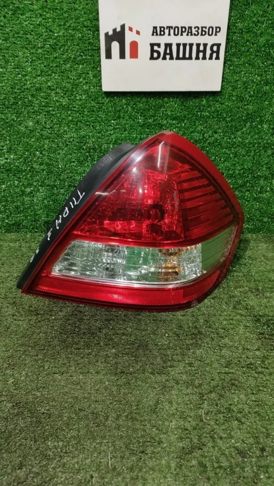 Фонарь Nissan Tiida 2010 26550EL00A C11 HR16DE, правый
