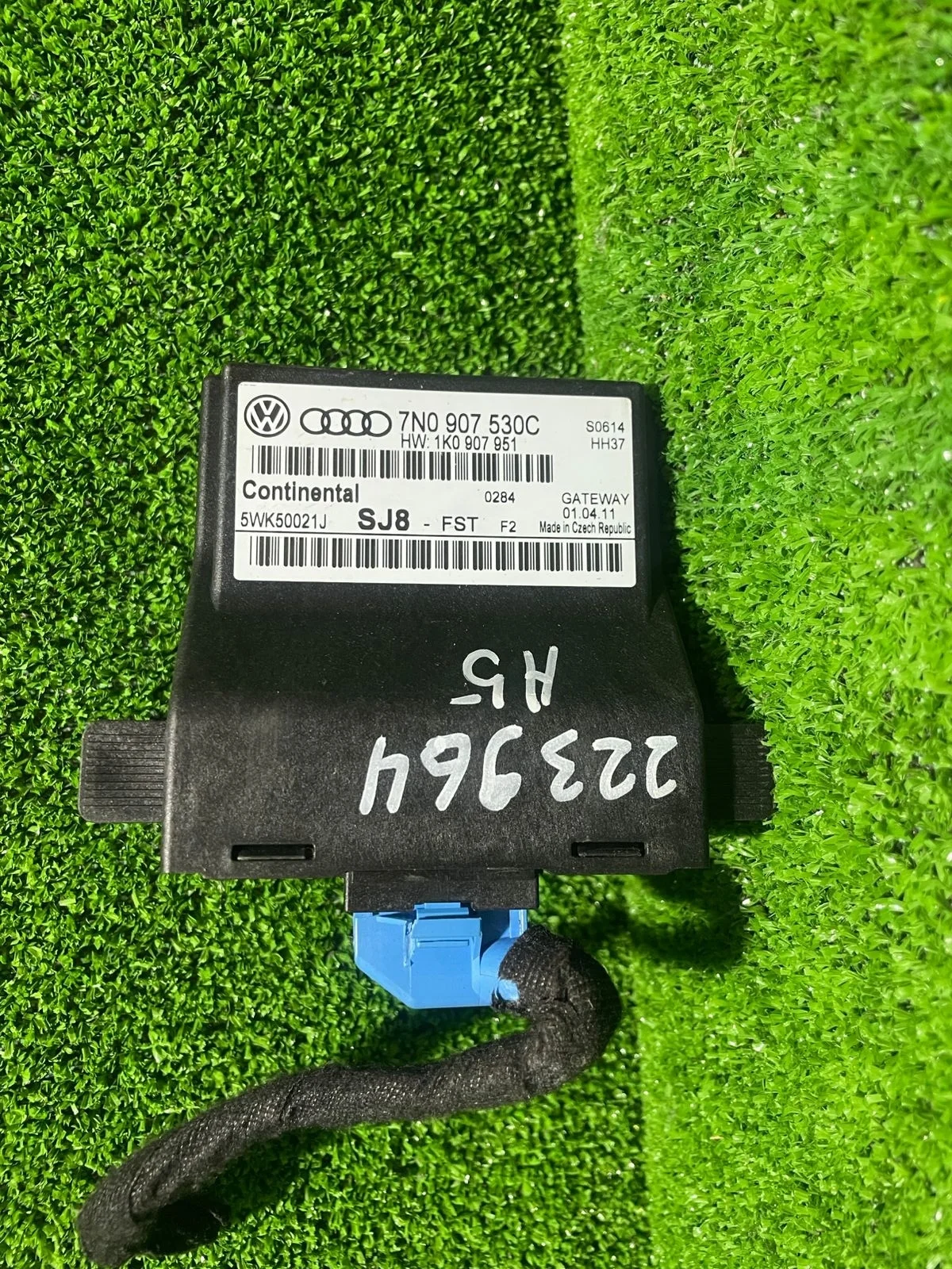 Блок диагностический интерфейс шин данных AUDI A3, SKODA OCTAVIA 1Z, VOLKSWAGEN GOLF 6/5+, JETTA 5/6, CADDY, TOURAN 2007- б/у A3(2004-2013);OCTAVIA 1Z(2004-2012);GOLF 5(2004-2009);GOLF 5+(2005-2014);JETTA 5(2005-2009)