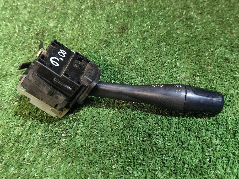 Переключатель стеклоочистителей Mitsubishi Lancer