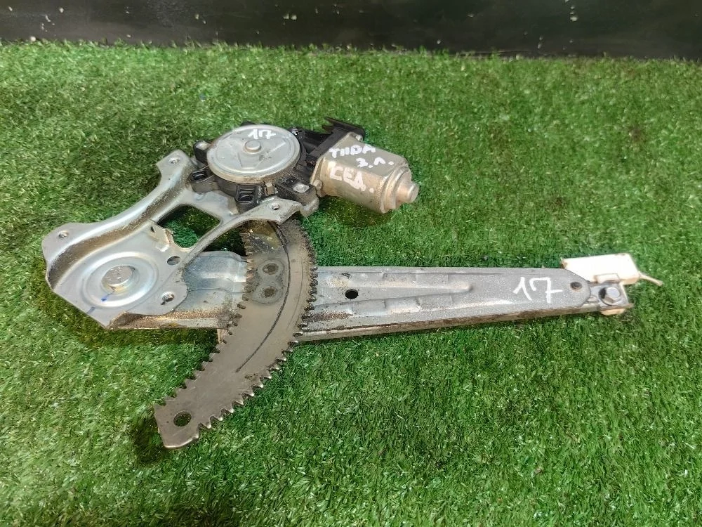 Стеклоподъемник электр. задний левый Nissan Tiida