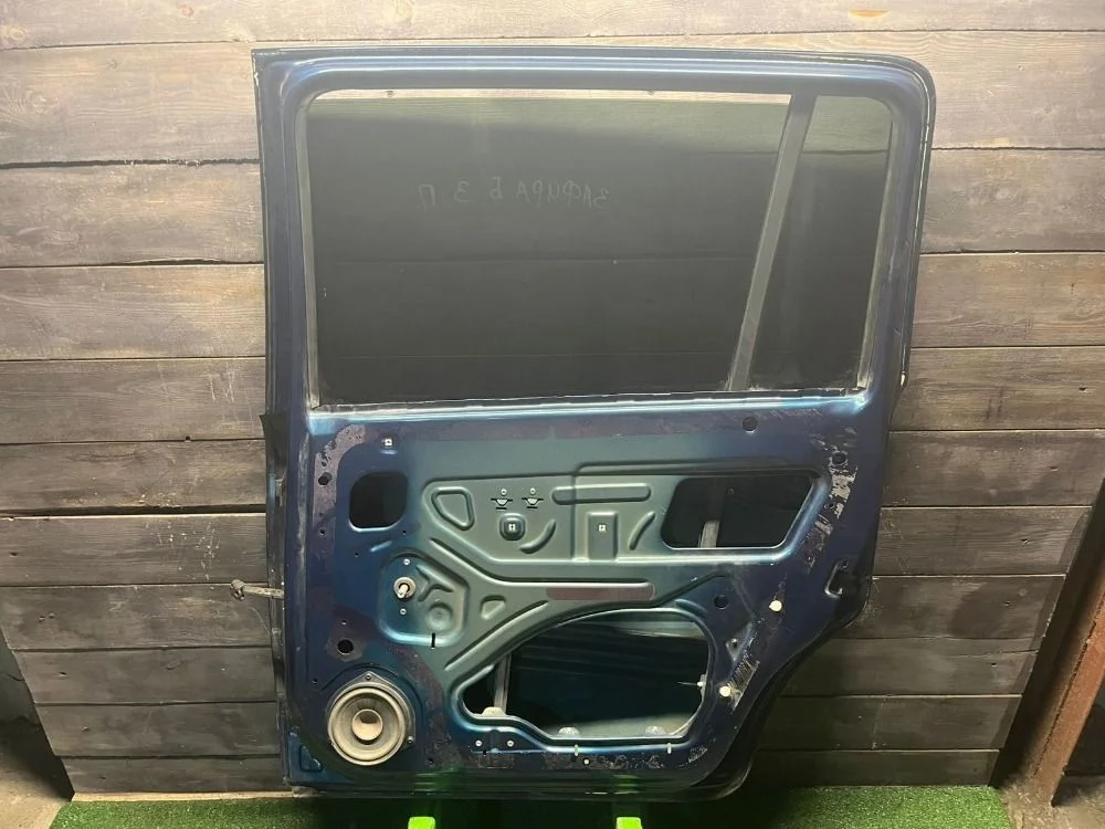 Дверь задняя правая Opel Zafira B