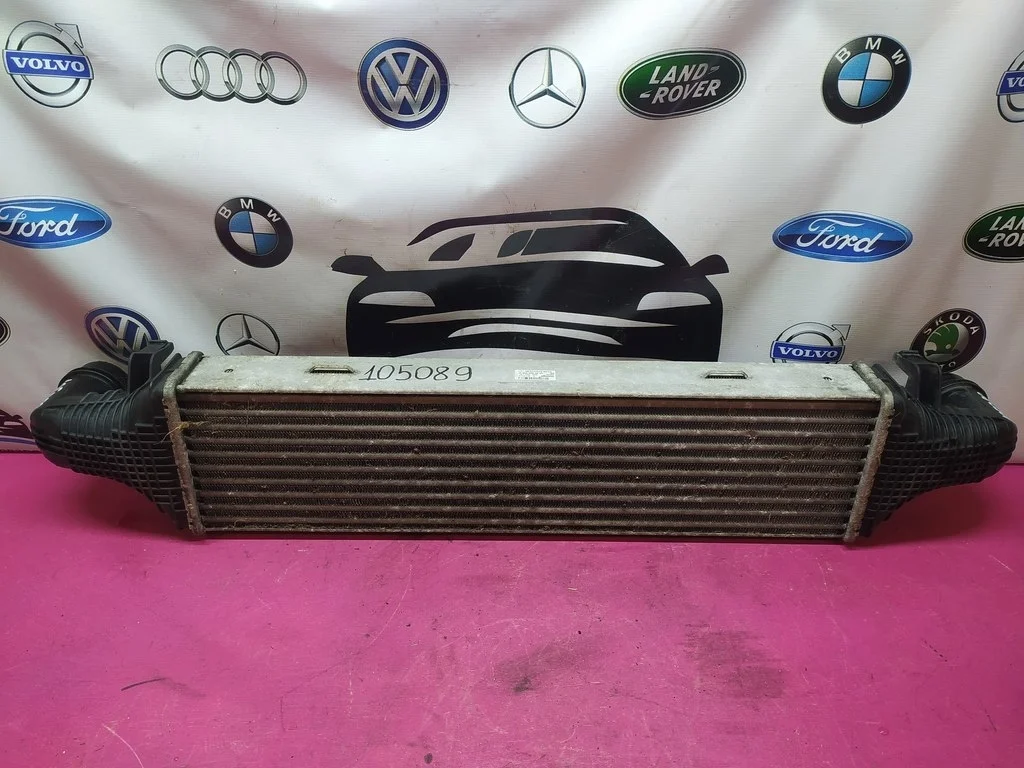 Интеркулер W204 W212 X204 2,0 2,2 3,0 A2045000200